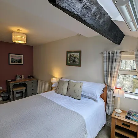 Whittakers Barn Farm Cracoe