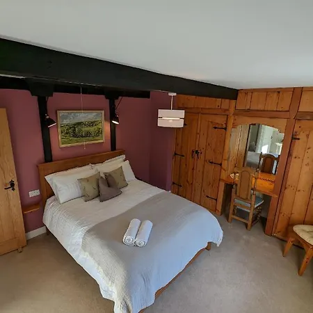 B&B Whittakers Barn Farm *