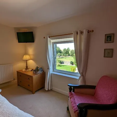 Whittakers Barn Farm *